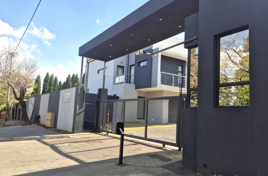 3 Bedroom Property for Sale in Bryanston East Gauteng