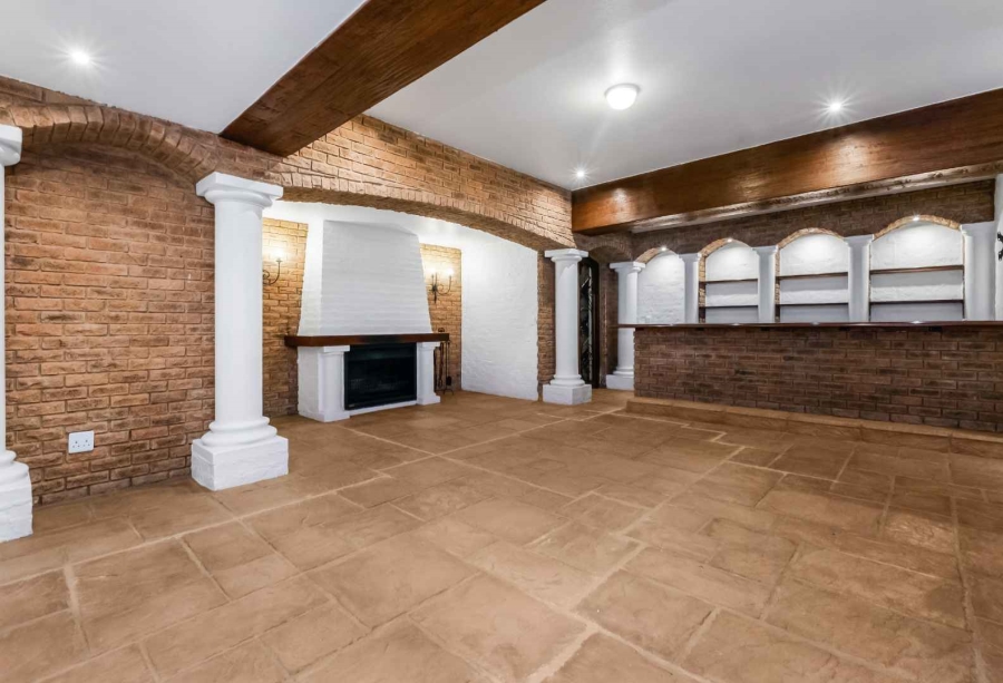 To Let 4 Bedroom Property for Rent in Dainfern Golf Estate Gauteng