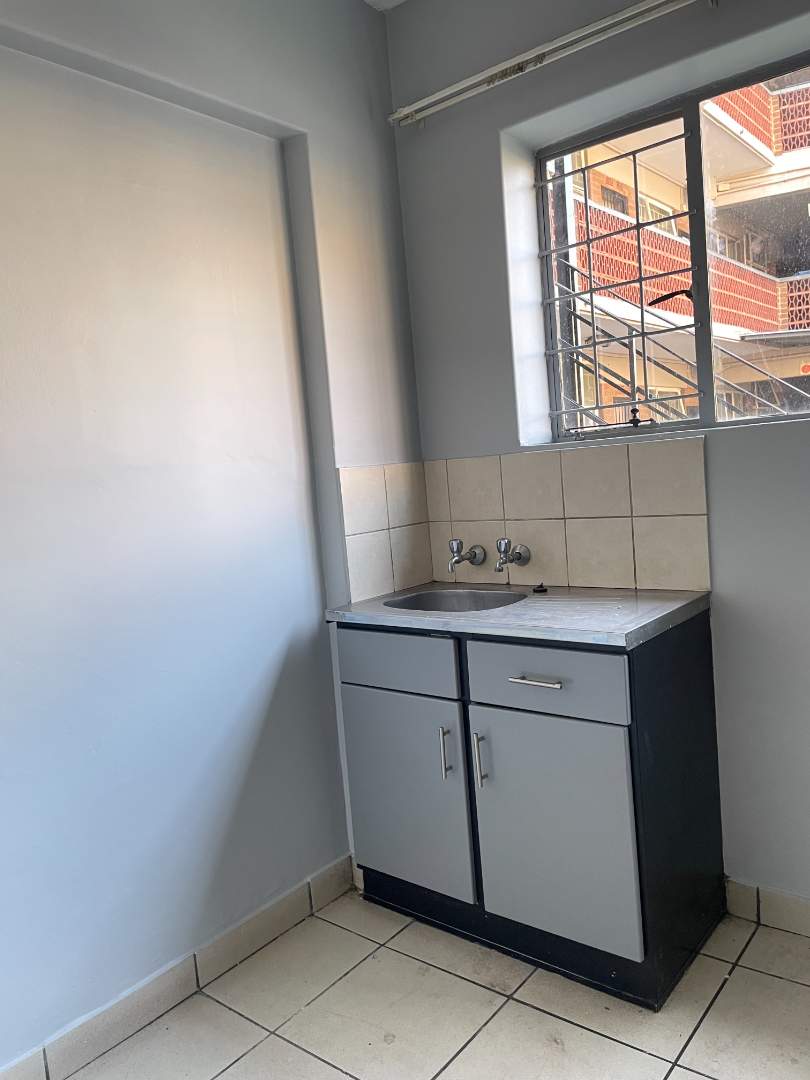 To Let 2 Bedroom Property for Rent in Sunnyside Gauteng
