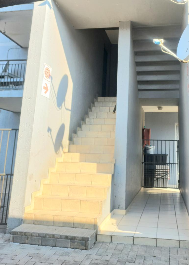 2 Bedroom Property for Sale in Bardene Gauteng