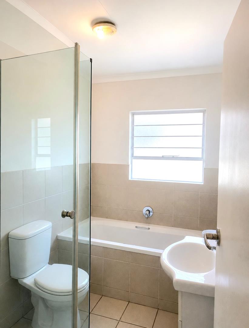 2 Bedroom Property for Sale in Bardene Gauteng