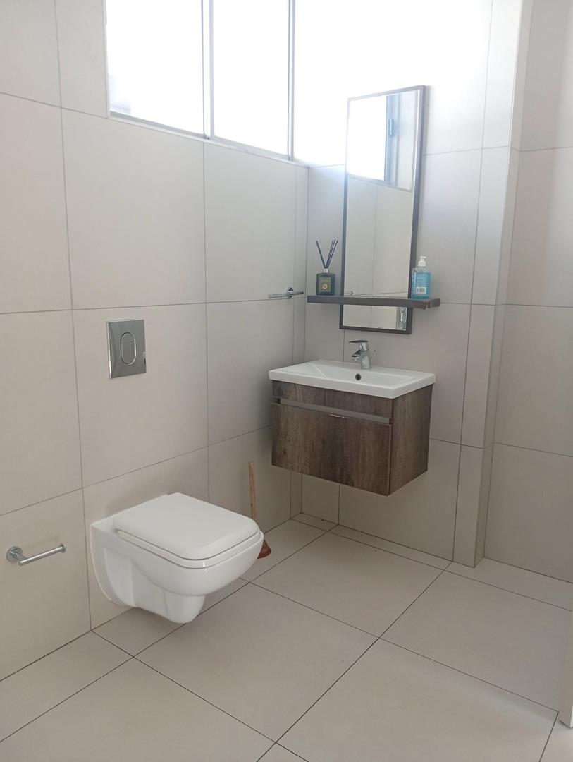 To Let 1 Bedroom Property for Rent in Bryanston Gauteng