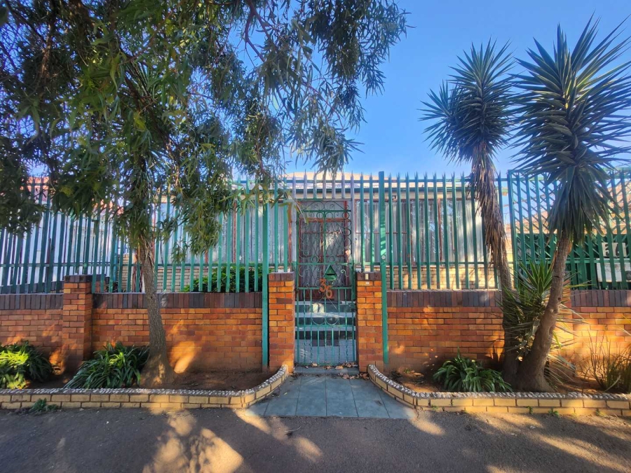 2 Bedroom Property for Sale in Regents Park Gauteng