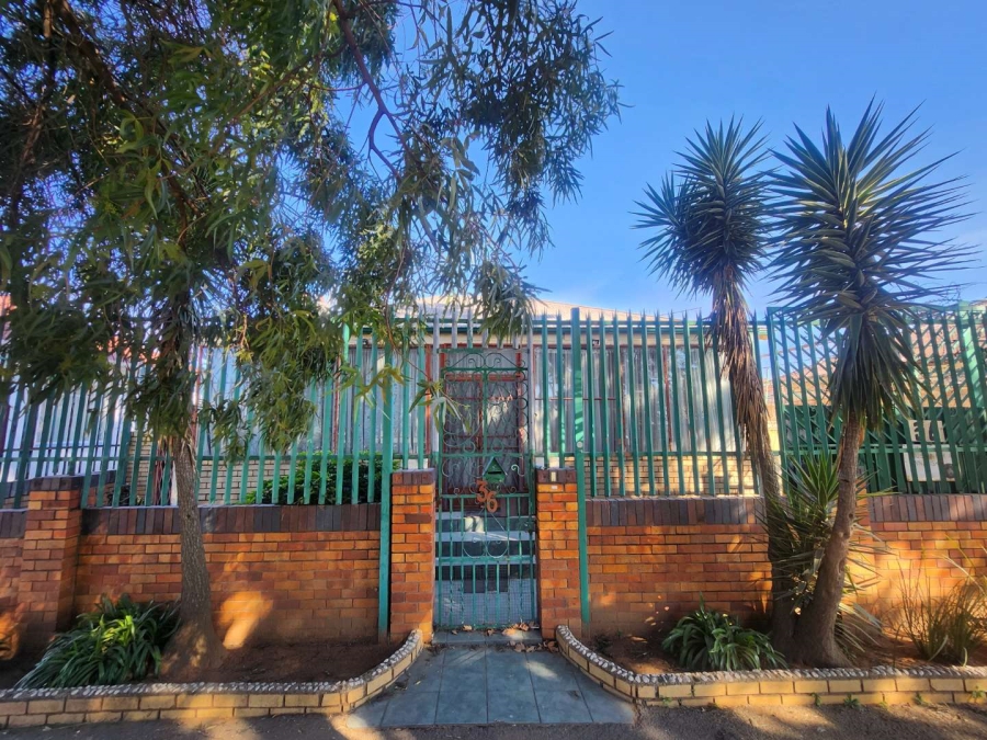 2 Bedroom Property for Sale in Regents Park Gauteng