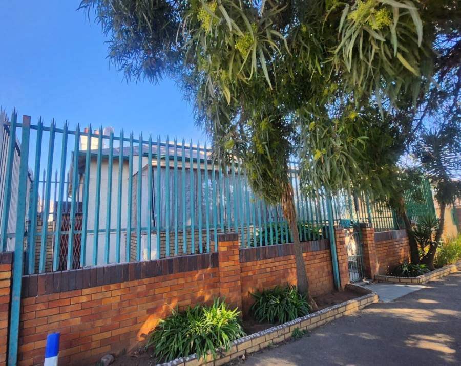 2 Bedroom Property for Sale in Regents Park Gauteng