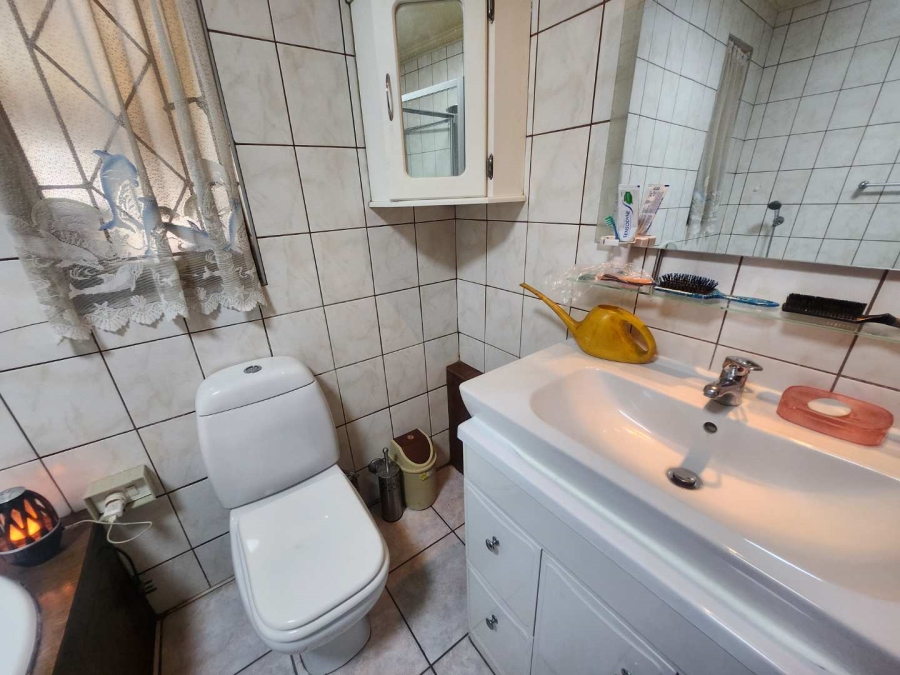 2 Bedroom Property for Sale in Regents Park Gauteng