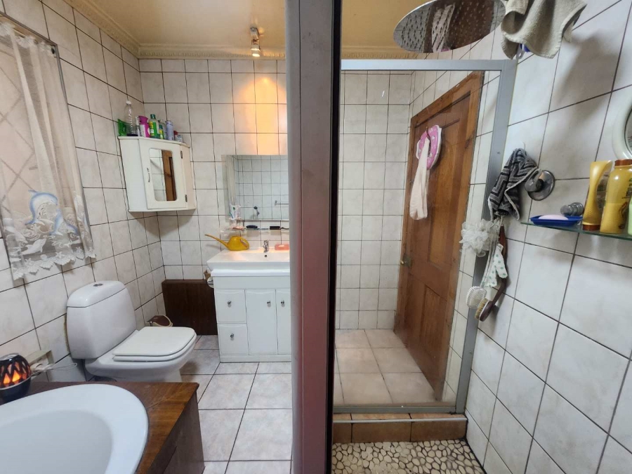 2 Bedroom Property for Sale in Regents Park Gauteng