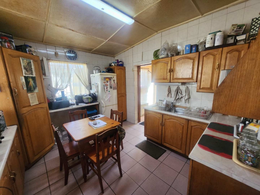 2 Bedroom Property for Sale in Regents Park Gauteng