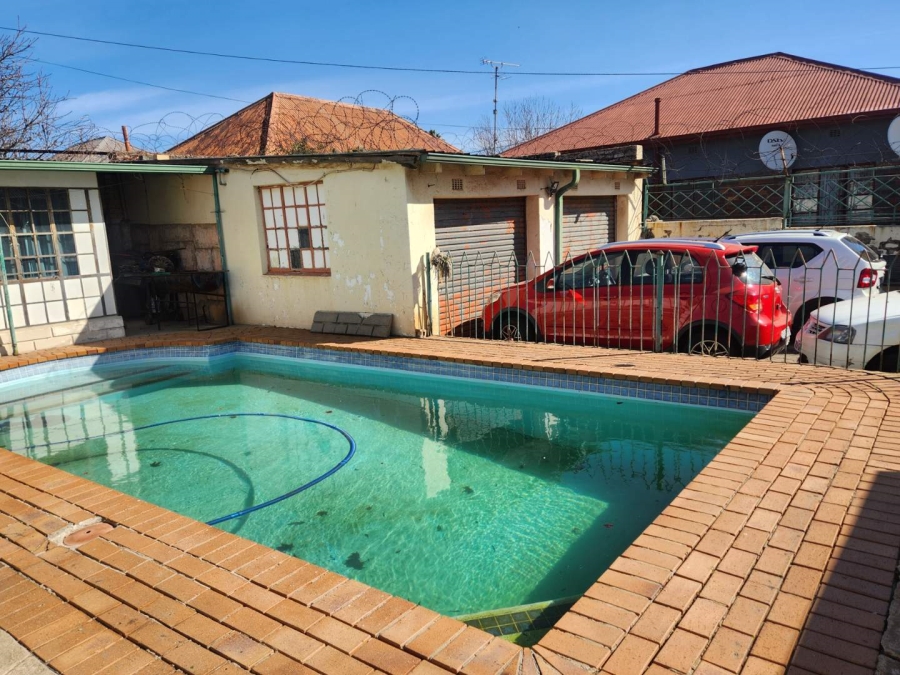 2 Bedroom Property for Sale in Regents Park Gauteng