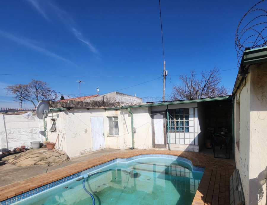 2 Bedroom Property for Sale in Regents Park Gauteng