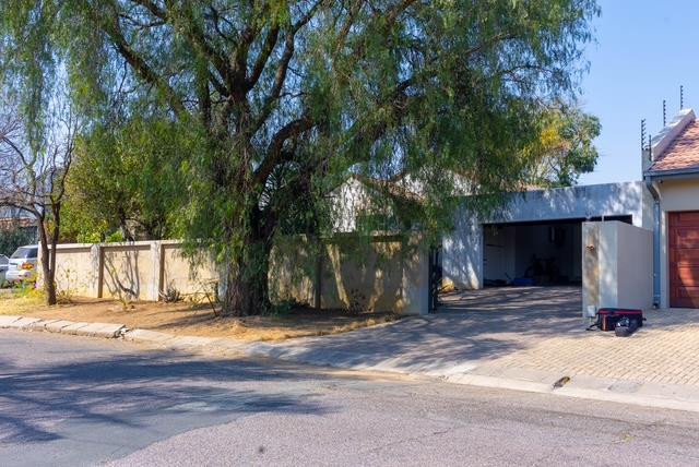 3 Bedroom Property for Sale in Marais Steyn Park Gauteng
