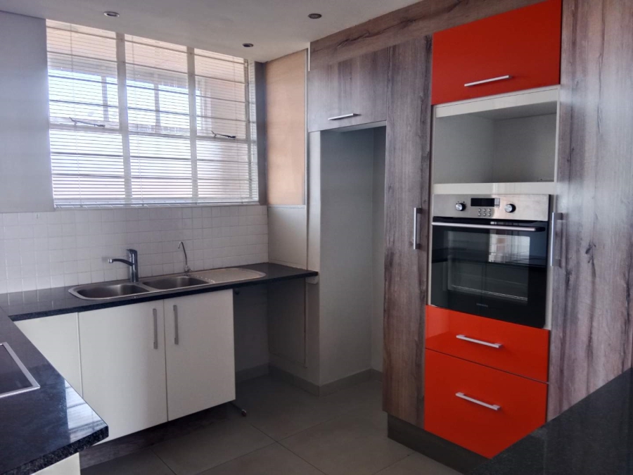 2 Bedroom Property for Sale in Bedford Gardens Gauteng