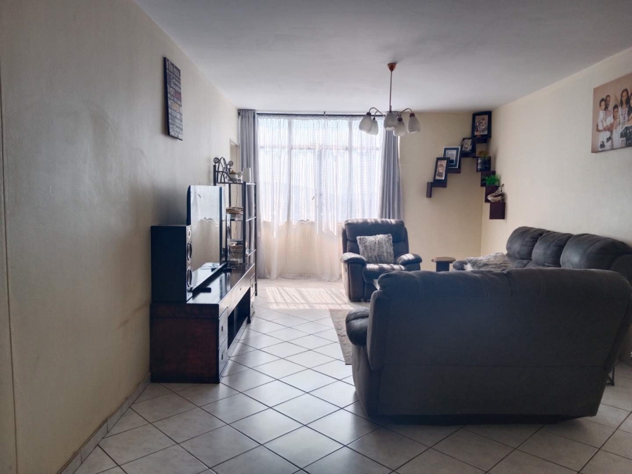 2 Bedroom Property for Sale in Bedford Gardens Gauteng