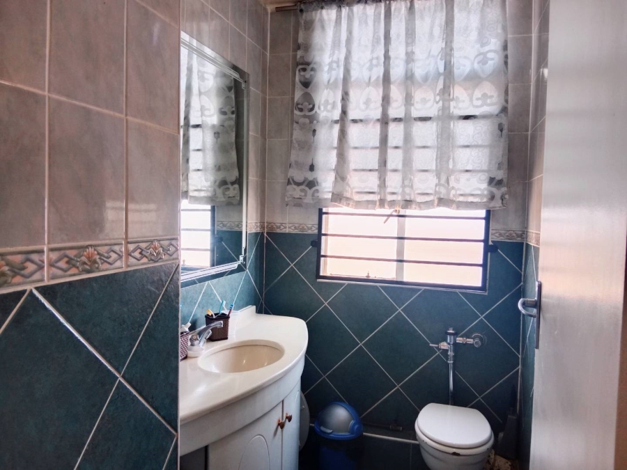 2 Bedroom Property for Sale in Bedford Gardens Gauteng