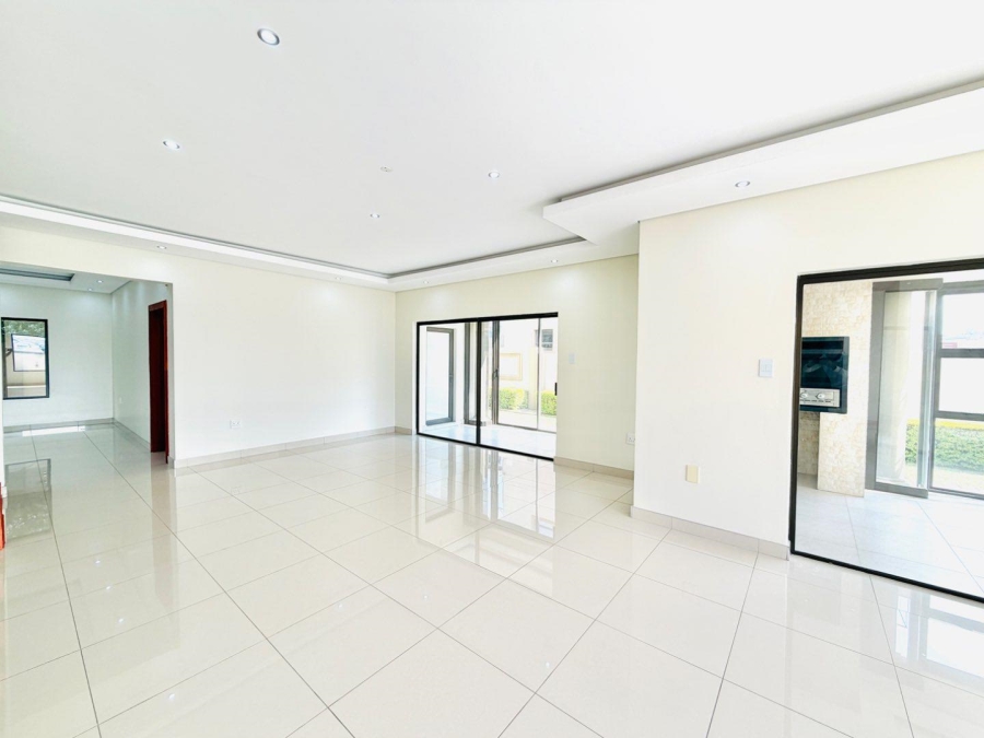 4 Bedroom Property for Sale in Blue Valley Golf Estate Gauteng