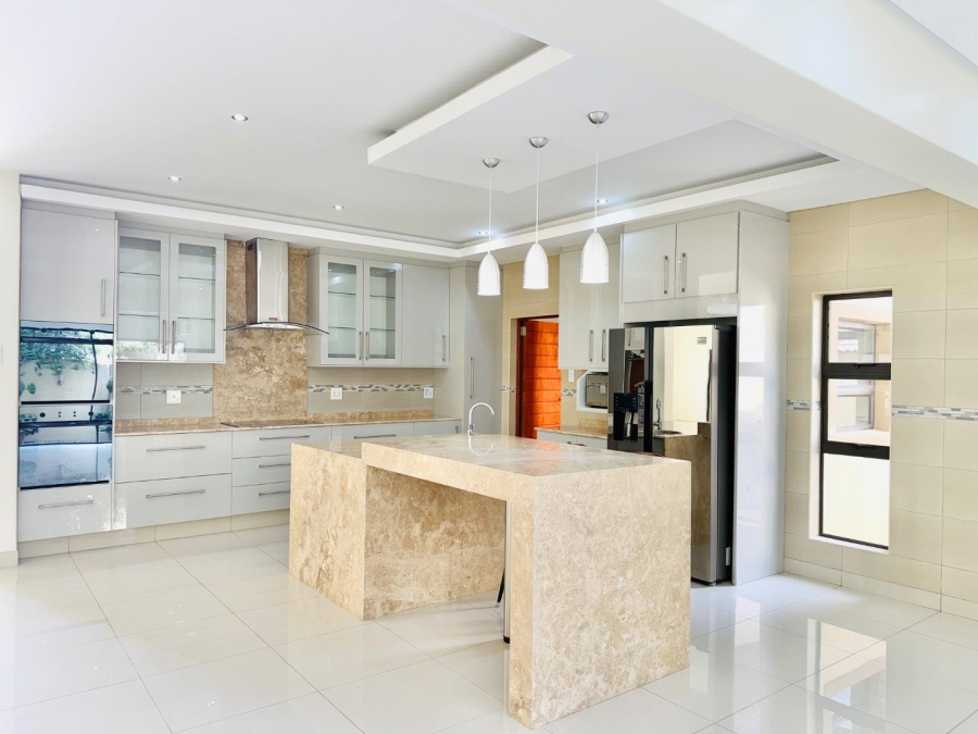 4 Bedroom Property for Sale in Blue Valley Golf Estate Gauteng