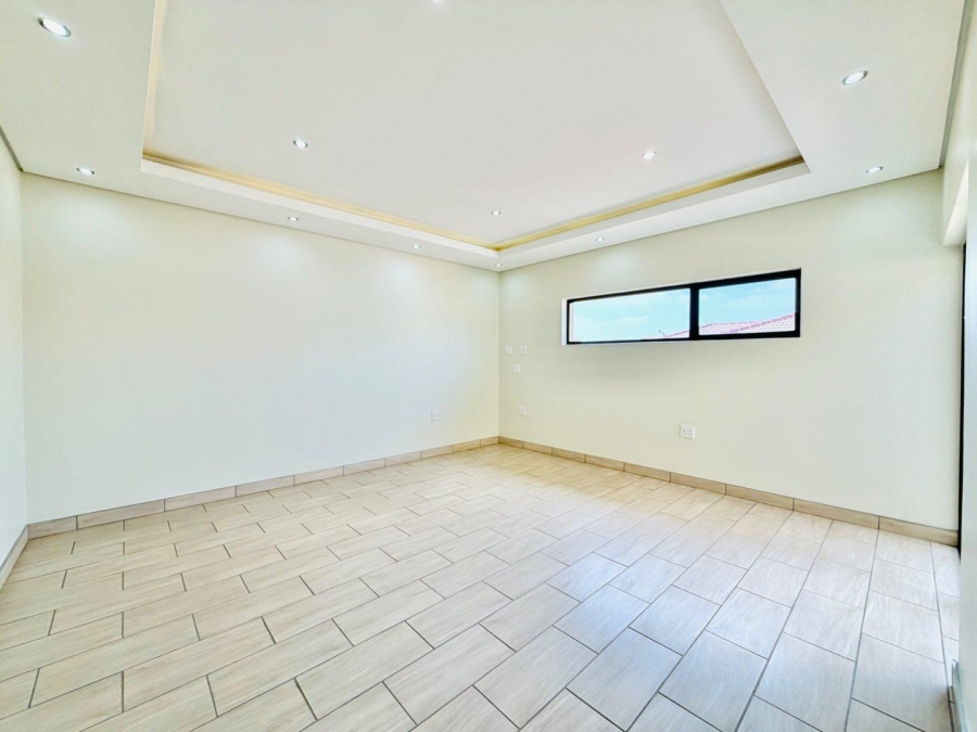 4 Bedroom Property for Sale in Blue Valley Golf Estate Gauteng