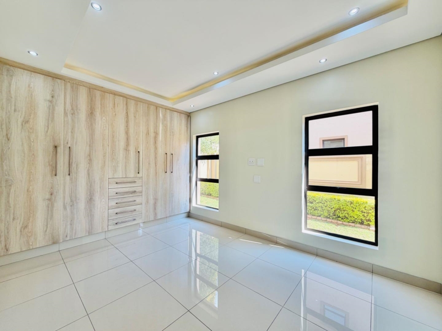 4 Bedroom Property for Sale in Blue Valley Golf Estate Gauteng