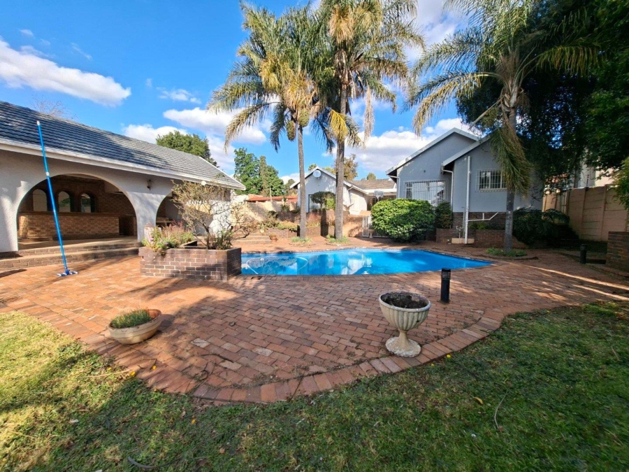 4 Bedroom Property for Sale in Lyndhurst Gauteng