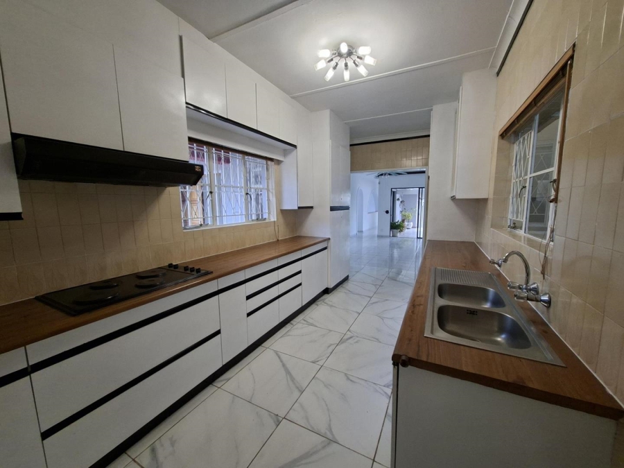 4 Bedroom Property for Sale in Lyndhurst Gauteng