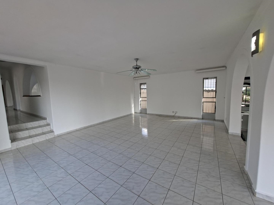 4 Bedroom Property for Sale in Lyndhurst Gauteng
