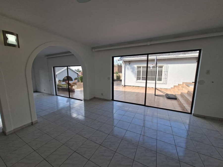 4 Bedroom Property for Sale in Lyndhurst Gauteng