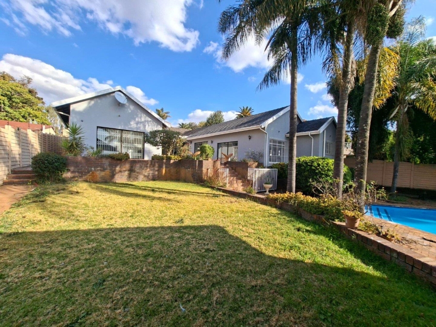 4 Bedroom Property for Sale in Lyndhurst Gauteng
