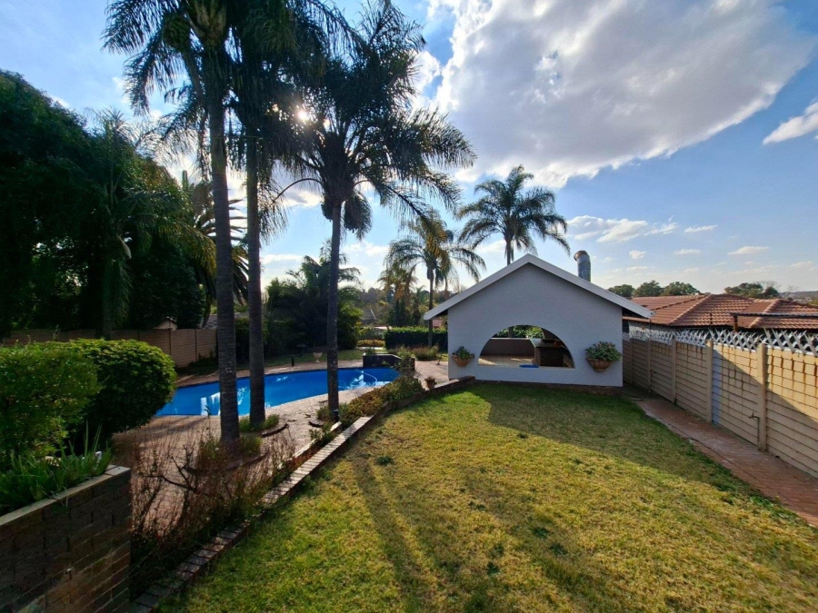 4 Bedroom Property for Sale in Lyndhurst Gauteng