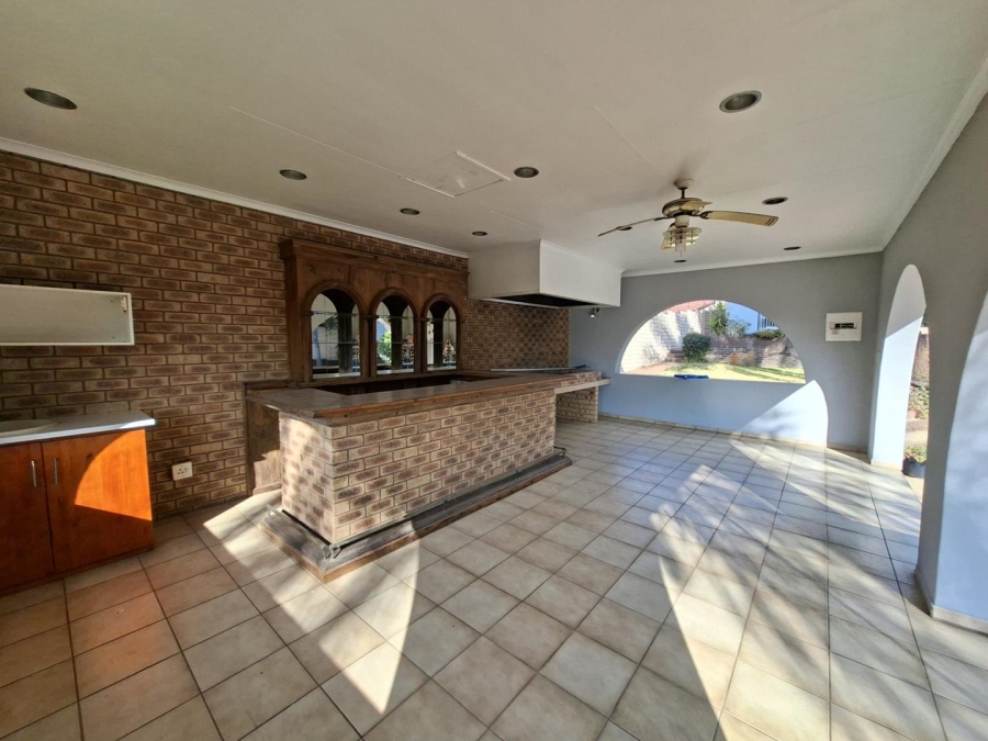 4 Bedroom Property for Sale in Lyndhurst Gauteng