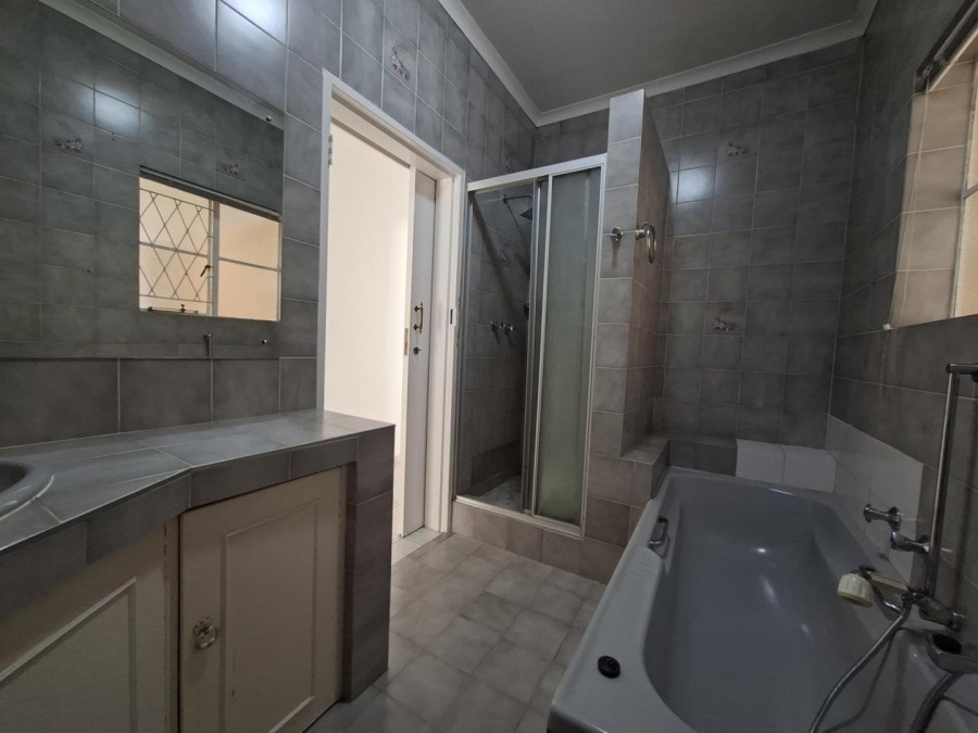 4 Bedroom Property for Sale in Lyndhurst Gauteng