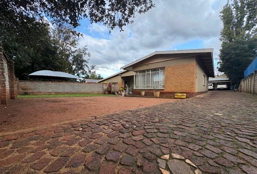 3 Bedroom Property for Sale in Rothdene Gauteng