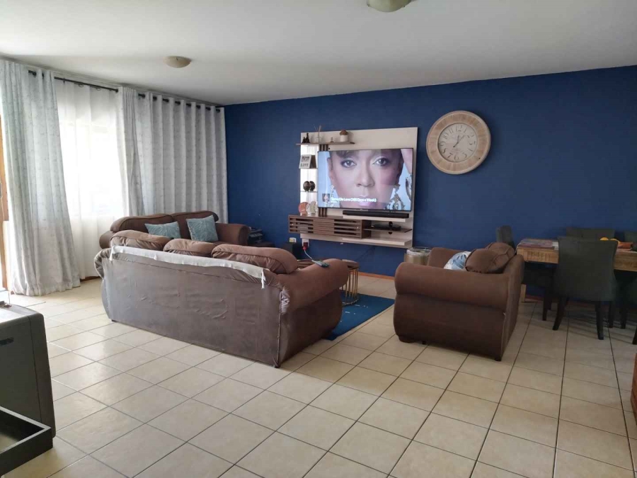 3 Bedroom Property for Sale in Hesteapark Gauteng