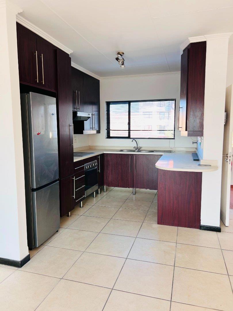 2 Bedroom Property for Sale in Greenstone Hill Gauteng