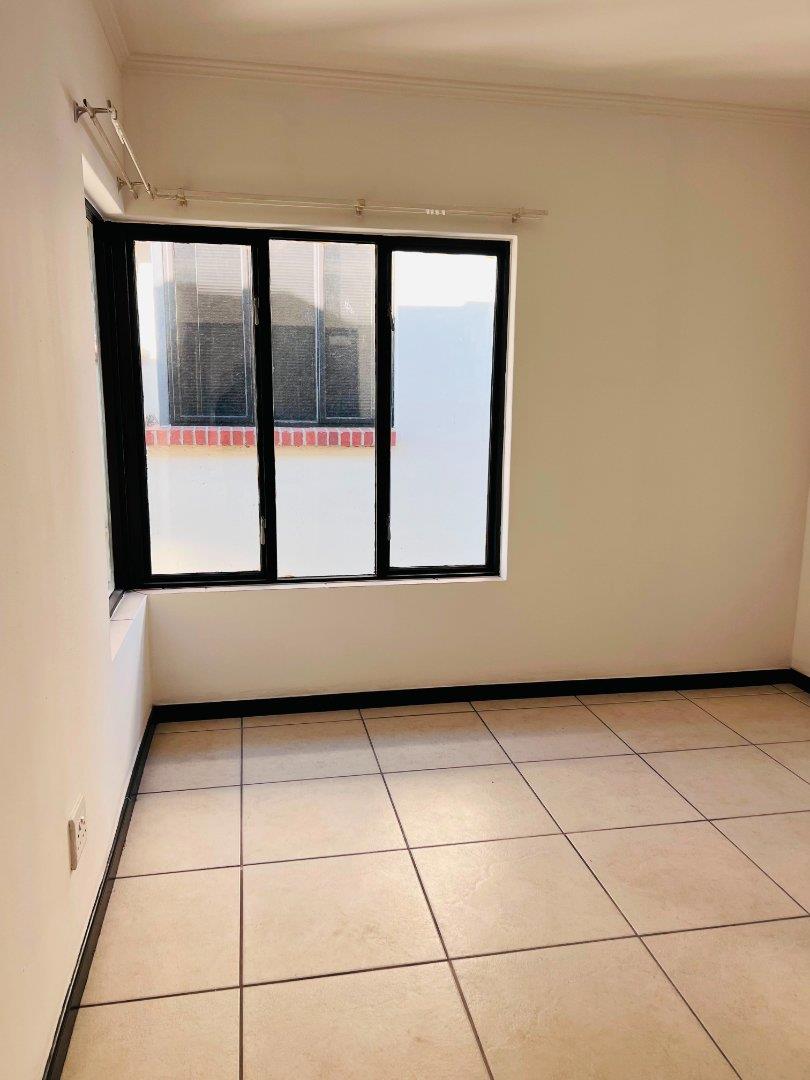 2 Bedroom Property for Sale in Greenstone Hill Gauteng