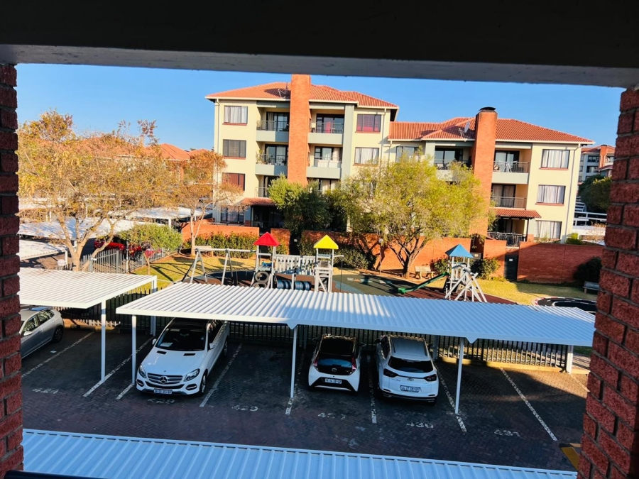 2 Bedroom Property for Sale in Greenstone Hill Gauteng