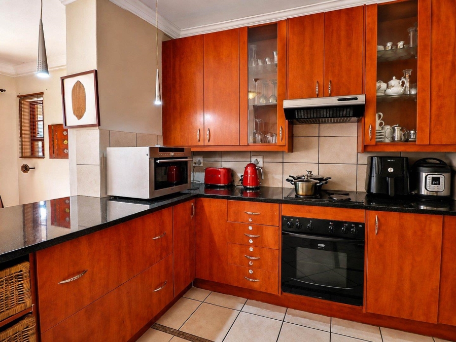 3 Bedroom Property for Sale in Kosmosdal Gauteng