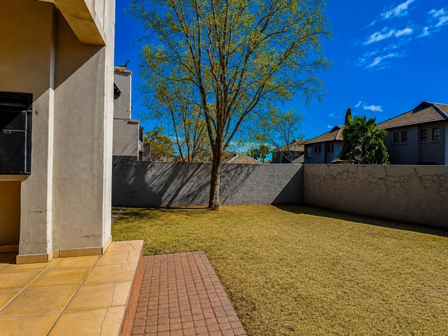 3 Bedroom Property for Sale in Kosmosdal Gauteng