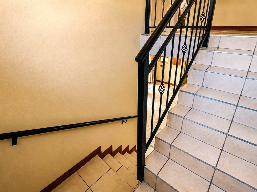 3 Bedroom Property for Sale in Kosmosdal Gauteng