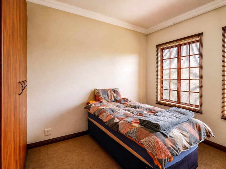3 Bedroom Property for Sale in Kosmosdal Gauteng