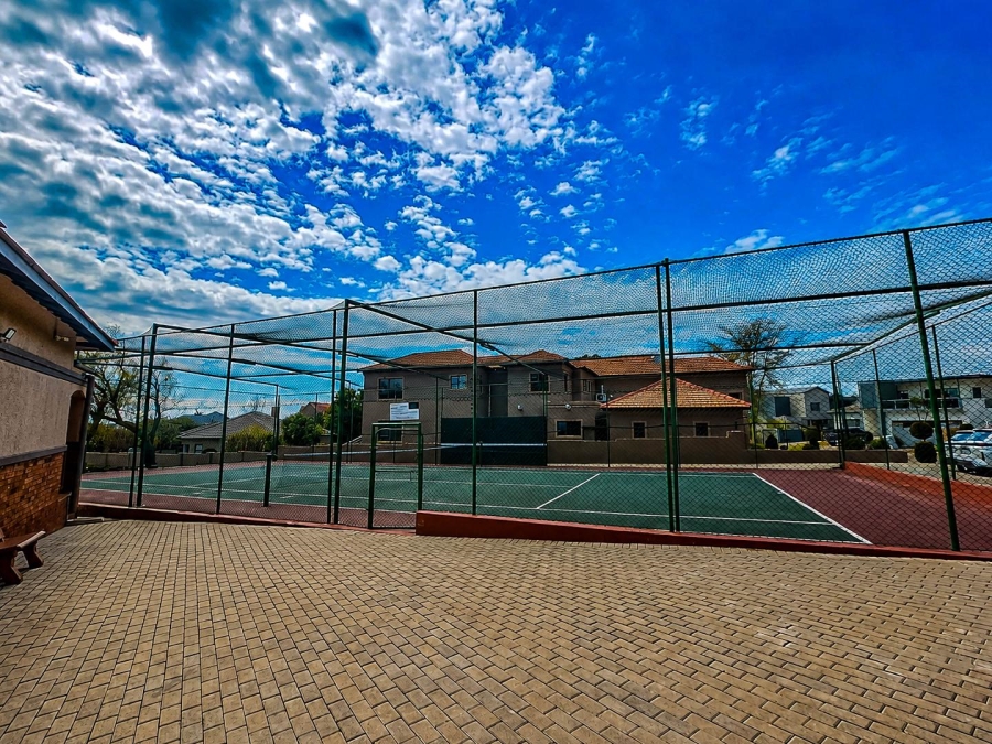 3 Bedroom Property for Sale in Kosmosdal Gauteng