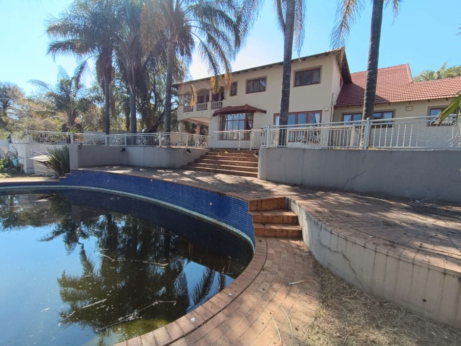 6 Bedroom Property for Sale in Waterkloof Ridge Gauteng