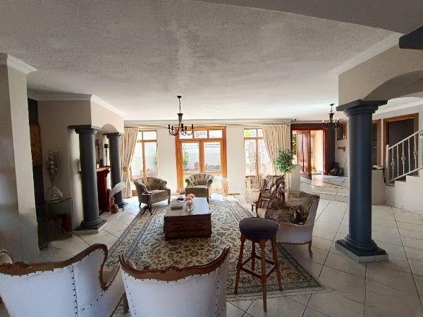 6 Bedroom Property for Sale in Waterkloof Ridge Gauteng