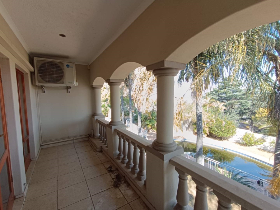 6 Bedroom Property for Sale in Waterkloof Ridge Gauteng