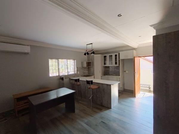 6 Bedroom Property for Sale in Waterkloof Ridge Gauteng