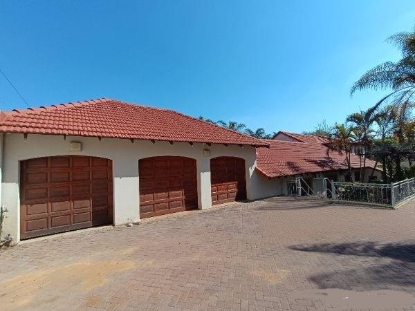 6 Bedroom Property for Sale in Waterkloof Ridge Gauteng
