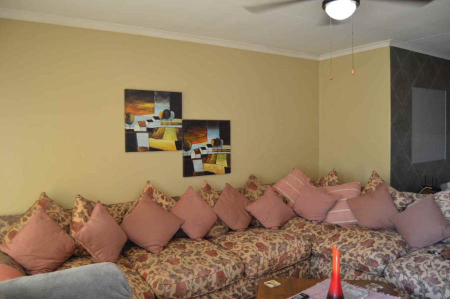 2 Bedroom Property for Sale in Doornpoort Gauteng