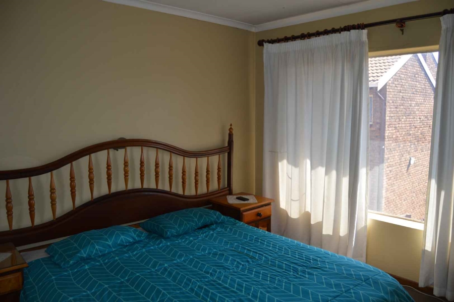 2 Bedroom Property for Sale in Doornpoort Gauteng