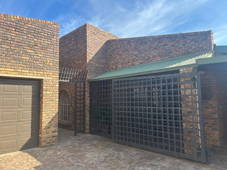3 Bedroom Property for Sale in Three Rivers Gauteng