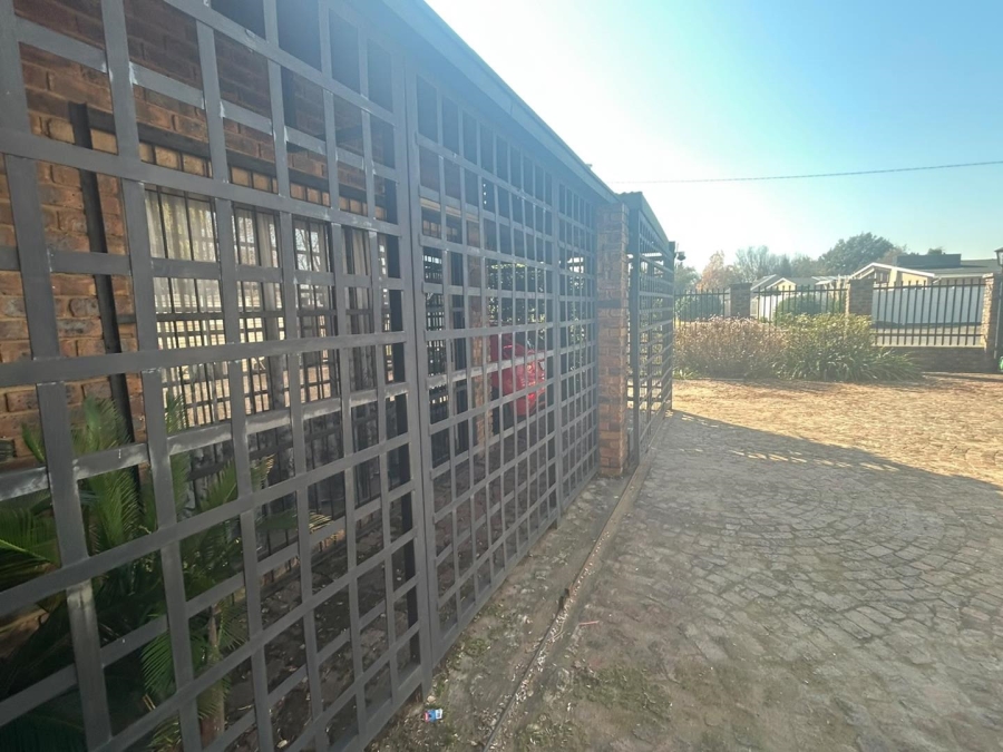 3 Bedroom Property for Sale in Three Rivers Gauteng