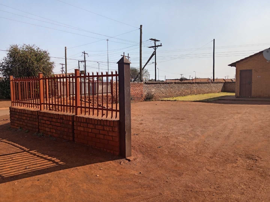 2 Bedroom Property for Sale in Ga-Rankuwa Unit 24 Gauteng